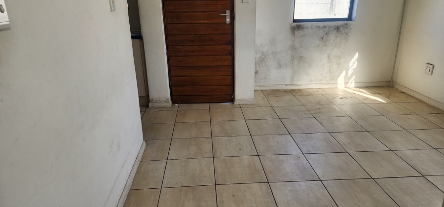 2 Bedroom Property for Sale in Rocklands Western Cape